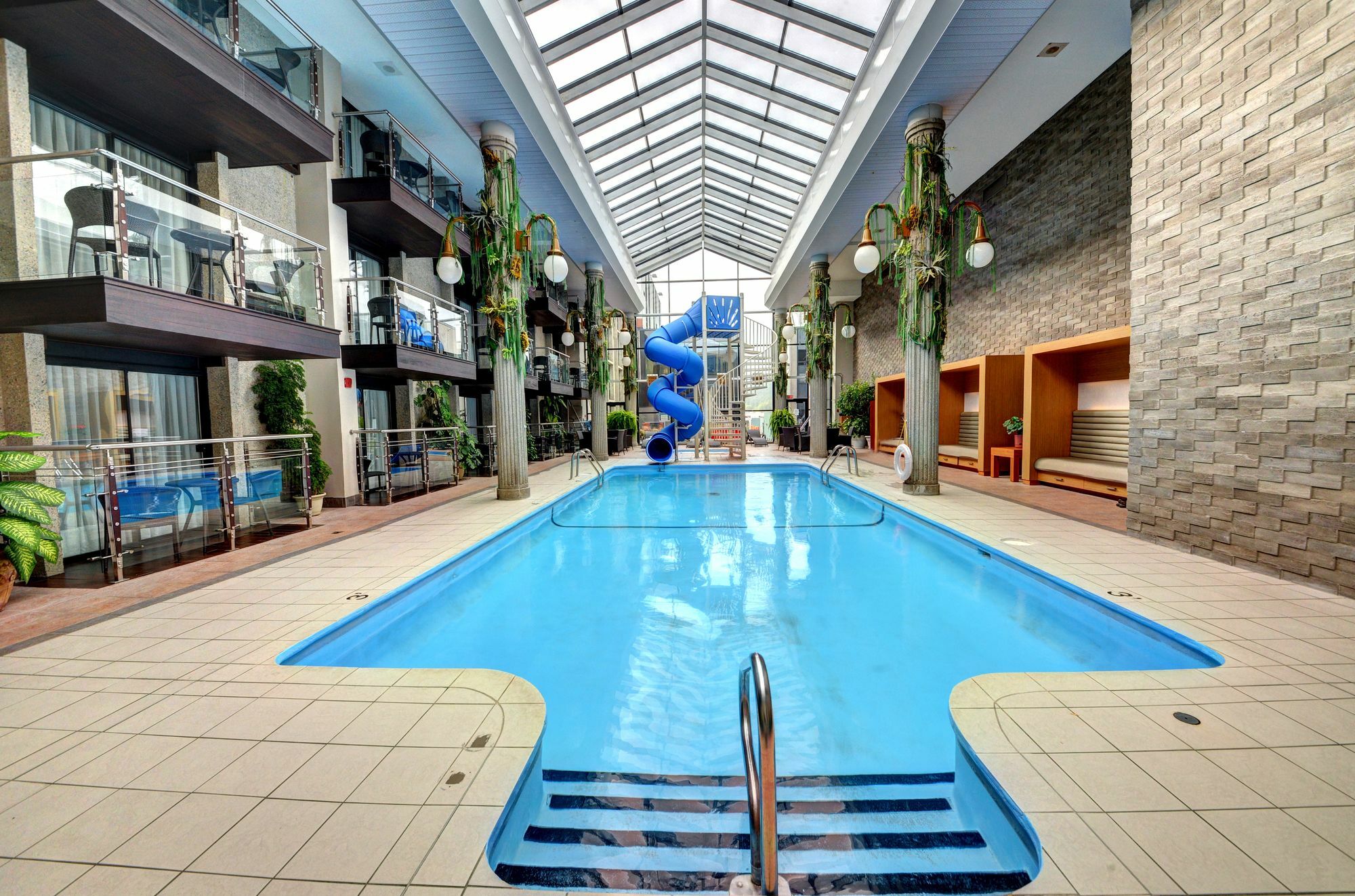 Hotel Universel, Centre De Congres Riviere-Du-Loup Exterior photo